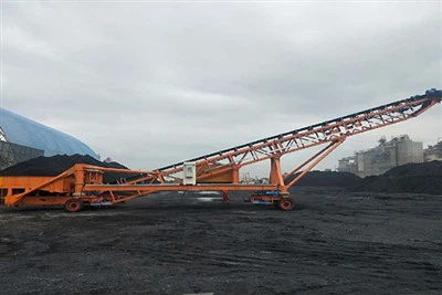 Mobilais krāvējs kravas automašīnu izkraušanai